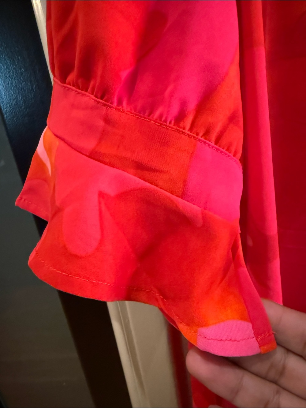 Source Unknown Vibrant Red and Pink Floral Popover Tunic - Picture 6 of 8